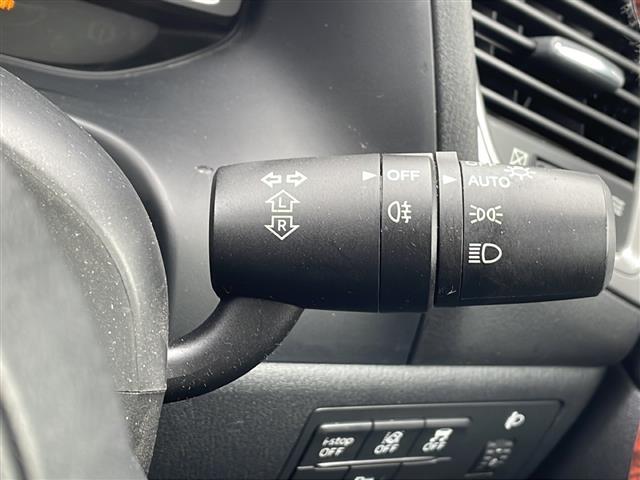 アクセラスポーツ 15C 4WD/純正ナビ/フルセグTV/CD/DVD/Bluetooth/バックカメラ/衝突被害軽減ブレーキ/レーンキープアシスト/コーナーアシスト/LEDヘッドライト/フォグランプ/横滑り防止装置(9枚目)