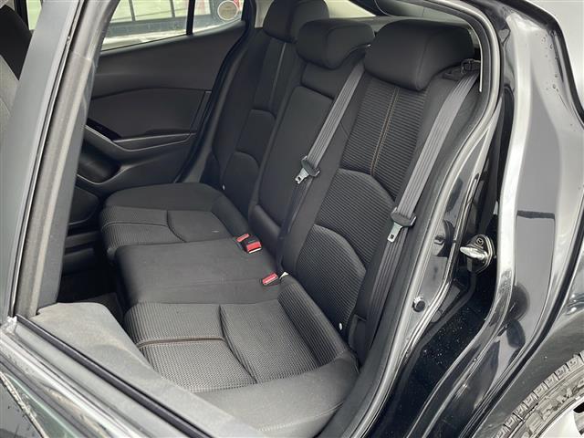 アクセラスポーツ 15C 4WD/純正ナビ/フルセグTV/CD/DVD/Bluetooth/バックカメラ/衝突被害軽減ブレーキ/レーンキープアシスト/コーナーアシスト/LEDヘッドライト/フォグランプ/横滑り防止装置(24枚目)