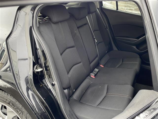 アクセラスポーツ 15C 4WD/純正ナビ/フルセグTV/CD/DVD/Bluetooth/バックカメラ/衝突被害軽減ブレーキ/レーンキープアシスト/コーナーアシスト/LEDヘッドライト/フォグランプ/横滑り防止装置(25枚目)