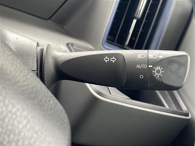 タント カスタムRS ・4WD・純正ナビ・フルセグ/CD/DVD/BT・両側パワースライドドア・横滑り防止・衝突軽減装置・レーンキープアシスト・全方位カメラ・クルーズコントロール・オートライト(9枚目)