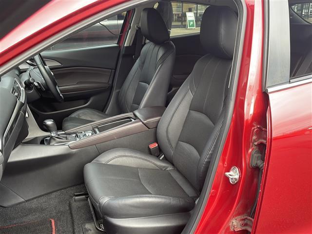 アクセラスポーツ ２２ＸＤ　Ｌパッケージ　４ＷＤ／純正ナビ／フルセグ／Ｂｌｕｅｔｏｏｔｈ／ＣＤ／ＤＶＤ／プレミアムサウンド（ＢＯＳＥ）／サンルーフ／バックカメラ／横滑り防止／衝突被害軽減ブレーキ／クルコン（追従有）／オートライト（21枚目）