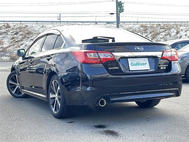 レガシィＢ４ リミテッド　純正ナビ／本革シート／ＡＭ／ＦＭ／ＣＤ／ＤＶＤ／フルセグ／バック／サイド／カメラ／衝突軽減ブレーキ／レーンキープアシスト／追従型クルーズコントロール／コーナーセンサー／パドルシフト（43枚目）