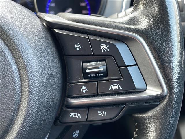 レガシィＢ４ リミテッド　サンルーフ／本革シート／純正ナビ／フルセグ／Ｂｌｕｅｔｏｏｔｈ／バックカメラ／衝突被害軽減ブレーキ／レーンキープアシスト／レーダークルーズコントロール／オートライト／ＬＥＤヘッド（20枚目）