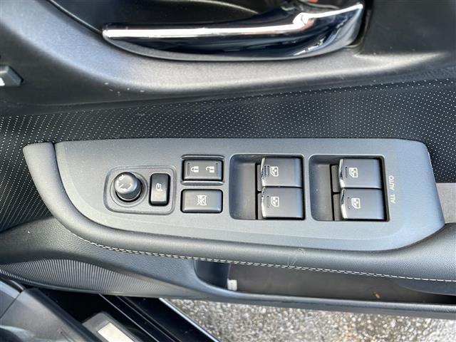 レガシィＢ４ リミテッド　サンルーフ／本革シート／純正ナビ／フルセグ／Ｂｌｕｅｔｏｏｔｈ／バックカメラ／衝突被害軽減ブレーキ／レーンキープアシスト／レーダークルーズコントロール／オートライト／ＬＥＤヘッド（35枚目）