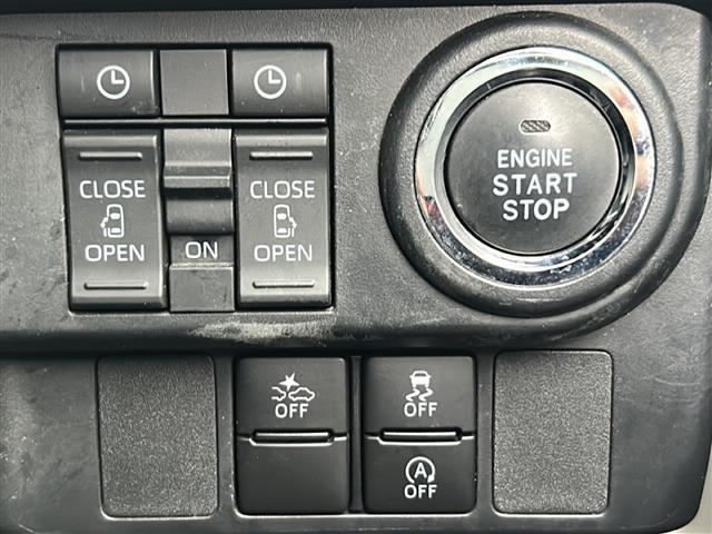 ルーミー カスタムＧ　４ＷＤ／ワンオーナー／純正ナビ／フルセグ／バックカメラ／衝突被害軽減ブレーキ／横滑り防止装置／盗難防止装置／クルコン追従有／オートマチックハイビーム／両側パワースライドドア／社外ＡＷスタッドレス（18枚目）