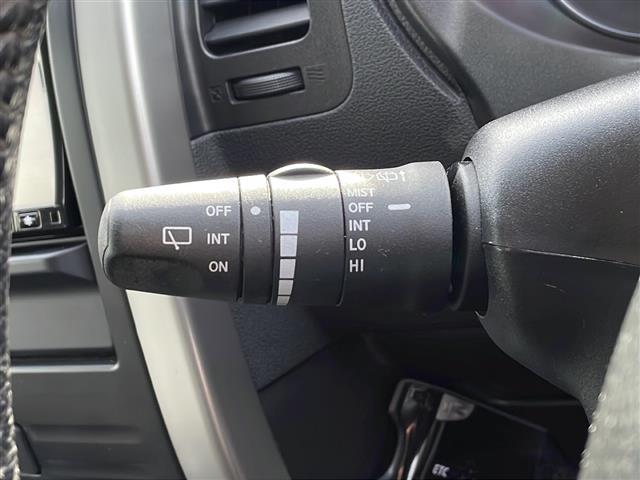 エクストレイル ２０Ｘｔｔ　４ＷＤ／純正ナビ／フルセグ／ＣＤ／ＤＶＤ／ＢＴ／バックカメラ／スマートキー／横滑り抑制装置／ダウンヒルアシストコントロール／社外エンジンスターター／シートヒーター／ＥＴＣ（23枚目）