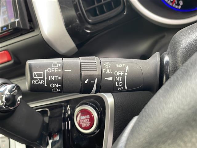 Ｎ－ＢＯＸカスタム Ｇ・Ｌパッケージ　４ＷＤ／片側パワースライドドア／プッシュスタート／スマートキー／シートヒーター／オートライト／フォグランプ／ＥＴＣ／横滑り防止装置／アイドリングストップ／純正フロアマット（6枚目）