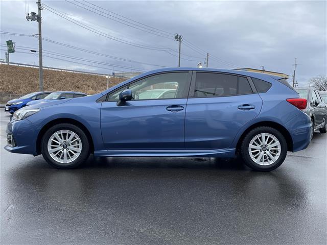 インプレッサスポーツ １．６ｉ－Ｓアイサイト　・４ＷＤ・純正ナビ・バックカメラ・サイドカメラ・ＣＤ／ＤＶＤ／ＢＴ／フルセグ・衝突軽減ブレーキ・レーダークルーズコントロール・レーンキープアシスト・ＡＶＨ・盗難防止装置（8枚目）