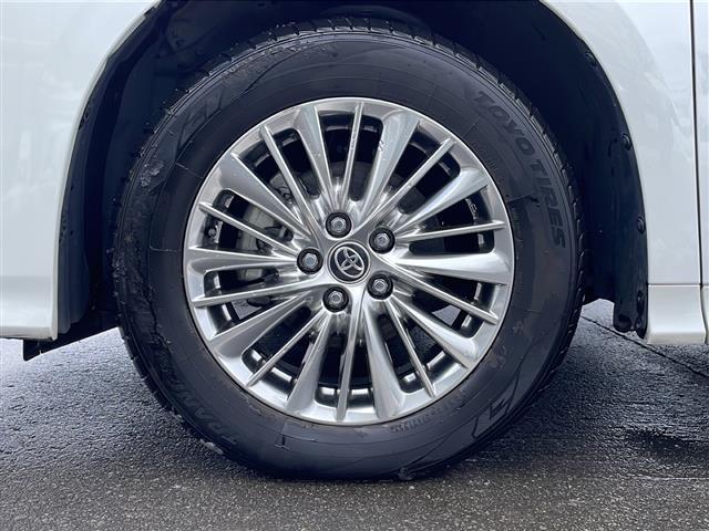 アルファードハイブリッド Ｓ　タイプゴールドＩＩ　・４ＷＤ・サンルーフ・純正ディスプレイオーディオナビ・Ｂｌｕｅｔｏｏｔｈ・両側パワースライドドア・ハーフレザーシート・衝突軽減ブレーキ・レーンキープアシスト・レーダークルーズ（38枚目）