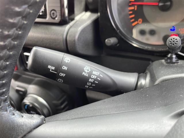 ジムニー ＸＣ　純正ナビ　フルセグＴＶ　ＭＳＶ　ＢＴオーディオ　ＤＶＤ　ＥＴＣ　ドライブレコーダー　ＬＥＤヘッドライト　オートライト　前席シートヒーター　車高調　社外１６インチＡＷ　スマートキー　ワンオーナー（16枚目）