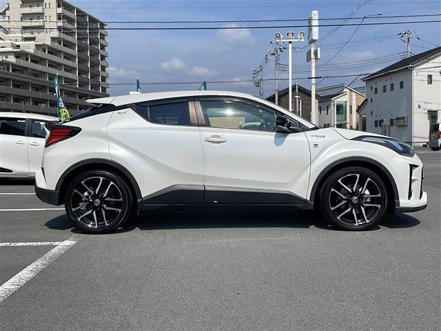 Ｃ－ＨＲ Ｓ　ＧＲスポーツ　セーフティセンス　純正ナビ　地デジＴＶ　Ｂｌｕｅｔｏｏｔｈ　バックカメラ　専用シート　純正１９インチＡＷ　トヨタセーフティセンス　ビルトインＥＴＣ　スマートキー　ＬＥＤヘッドライト　オートハイビーム（35枚目）
