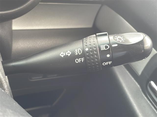 ピクシススペース カスタム　Ｇ　純正ナビ　地デジＴＶ　ＣＤ　ＤＶＤ　Ｂｌｕｅｔｏｏｔｈ　スマートキー　純正１４インチＡＷ　ディスチャージヘッドライト　フォグランプ（17枚目）