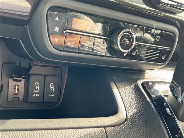 Ｎ－ＢＯＸカスタム Ｇ・Ｌターボホンダセンシング　純正８型ナビ　ダウンサス　社外マフラー　地デジＴＶ　ＣＤ　ＤＶＤ　Ｂｌｕｅｔｏｏｔｈ　両側パワースライドドア　ＬＥＤヘッドライト　シートヒーター　スマートキー　ＥＴＣ　ホンダセンシング　衝突軽減（9枚目）