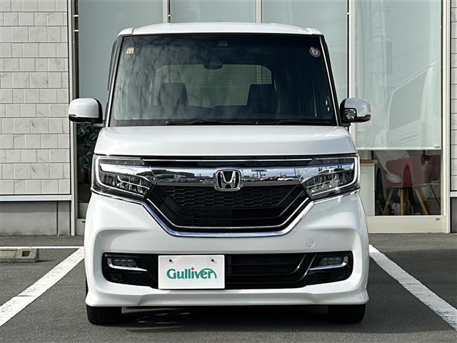 Ｎ－ＢＯＸカスタム Ｇ・Ｌターボホンダセンシング　純正８型ナビ　ダウンサス　社外マフラー　地デジＴＶ　ＣＤ　ＤＶＤ　Ｂｌｕｅｔｏｏｔｈ　両側パワースライドドア　ＬＥＤヘッドライト　シートヒーター　スマートキー　ＥＴＣ　ホンダセンシング　衝突軽減（25枚目）
