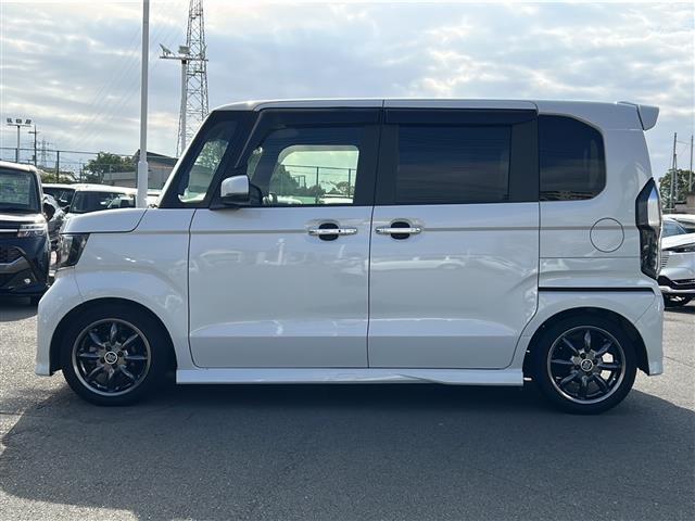 Ｎ－ＢＯＸカスタム Ｇ・Ｌターボホンダセンシング　純正８型ナビ　ダウンサス　社外マフラー　地デジＴＶ　ＣＤ　ＤＶＤ　Ｂｌｕｅｔｏｏｔｈ　両側パワースライドドア　ＬＥＤヘッドライト　シートヒーター　スマートキー　ＥＴＣ　ホンダセンシング　衝突軽減（31枚目）