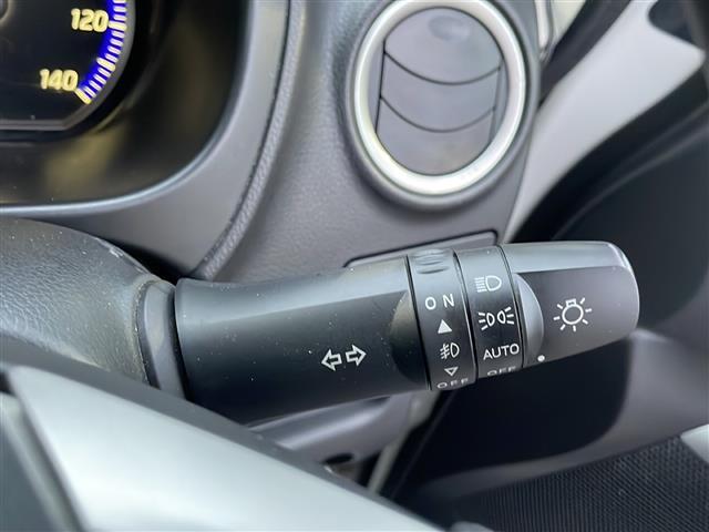 デイズ ハイウェイスター　Ｇターボ　社外ナビ　地デジＴＶ　Ｂｌｕｅｔｏｏｔｈ　全周囲カメラ　純正１５インチＡＷ　ディスチャージヘッドライト　スマートキー　ＥＴＣ　フォグランプ　バックカメラ　シートヒーター（12枚目）