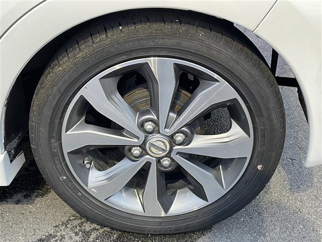 デイズ ハイウェイスター　Ｇターボ　社外ナビ　地デジＴＶ　Ｂｌｕｅｔｏｏｔｈ　全周囲カメラ　純正１５インチＡＷ　ディスチャージヘッドライト　スマートキー　ＥＴＣ　フォグランプ　バックカメラ　シートヒーター（31枚目）