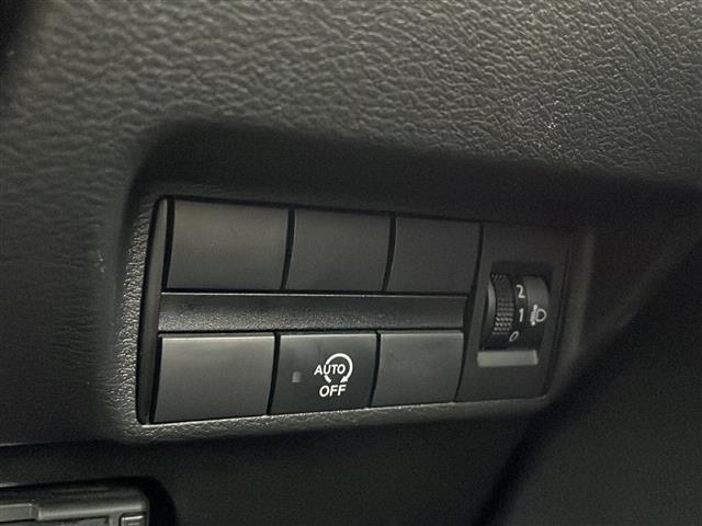 デイズ ハイウェイスター　Ｇターボプロパイロットエディション　純正９インチナビ　Ｂｌｕｅｔｏｏｔｈ　プレミアムコンビネーションインテリア　トリコットコンビシート　アラウンドビューモニター　地デジＴＶ　ＣＤ　ＤＶＤ　純正１５インチＡＷ　スマートキー　コーナーセンサ（10枚目）