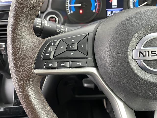 デイズ ハイウェイスター　Ｇターボプロパイロットエディション　純正９インチナビ　Ｂｌｕｅｔｏｏｔｈ　プレミアムコンビネーションインテリア　トリコットコンビシート　アラウンドビューモニター　地デジＴＶ　ＣＤ　ＤＶＤ　純正１５インチＡＷ　スマートキー　コーナーセンサ（14枚目）