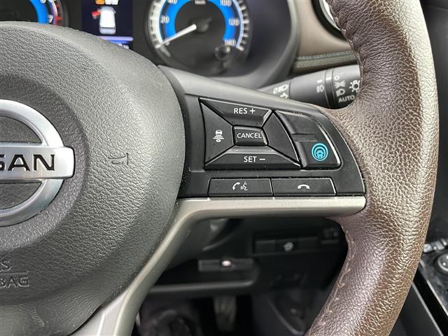 デイズ ハイウェイスター　Ｇターボプロパイロットエディション　純正９インチナビ　Ｂｌｕｅｔｏｏｔｈ　プレミアムコンビネーションインテリア　トリコットコンビシート　アラウンドビューモニター　地デジＴＶ　ＣＤ　ＤＶＤ　純正１５インチＡＷ　スマートキー　コーナーセンサ（15枚目）