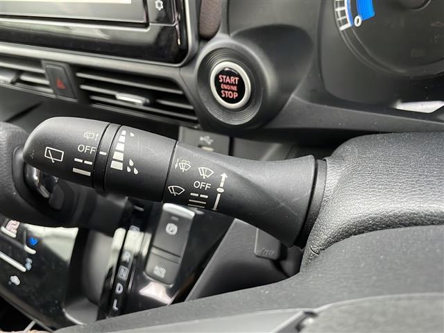 デイズ ハイウェイスター　Ｇターボプロパイロットエディション　純正９インチナビ　Ｂｌｕｅｔｏｏｔｈ　プレミアムコンビネーションインテリア　トリコットコンビシート　アラウンドビューモニター　地デジＴＶ　ＣＤ　ＤＶＤ　純正１５インチＡＷ　スマートキー　コーナーセンサ（16枚目）