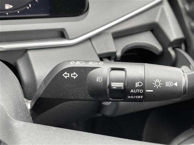 オーラ Ｇ　レザーエディション　純正ナビ　全周囲カメラ　レザーシート　オートハイビーム　社外１７インチＡＷ　ＬＥＤヘッドライト　スマートキー　ＥＴＣ　保証書　取説（16枚目）
