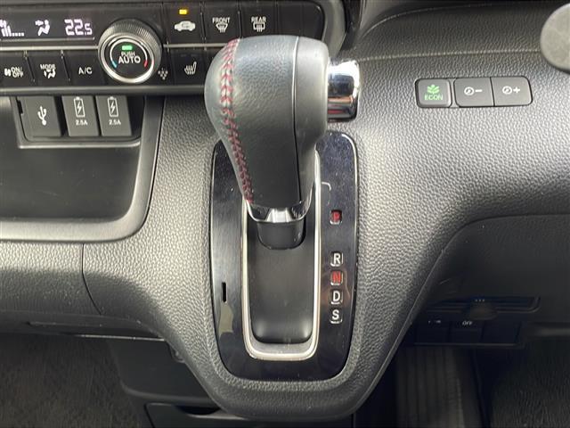 Ｎ－ＢＯＸカスタム Ｌターボ　両側パワースライドドア　純正ナビ　バックカメラ　ホンダセンシング　シートヒーター　前車追従クルーズコントロール　スマートキー　ＬＥＤヘッドライト　２．０ＥＴＣ　オートライト　ＣＤ　Ｂｌｕｅｔｏｏｔｈ（11枚目）