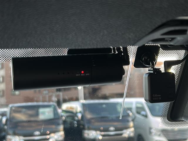 ジープ・ラングラーアンリミテッド ルビコン FOX足回り2インチリフトアップ USバンパー JAOSマフラー 社外17インチAW 純正ナビ 地デジTV リアモニター バックカメラ Bluetooth 社外デジタルインナーミラー ワンオーナー(10枚目)