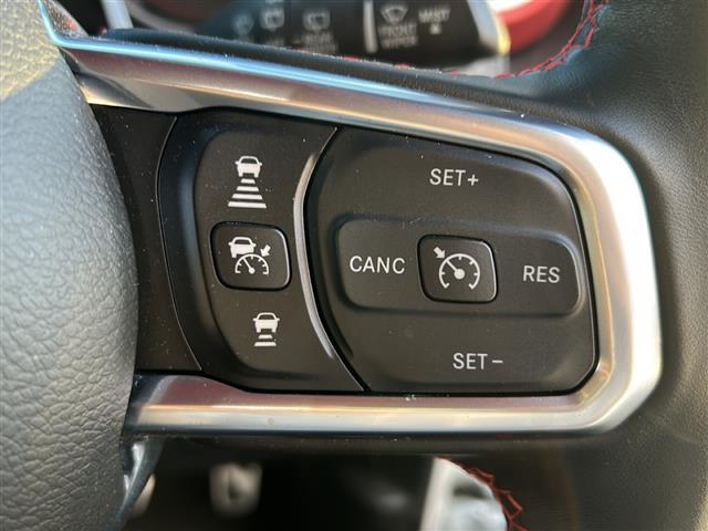 ジープ・ラングラーアンリミテッド ルビコン FOX足回り2インチリフトアップ USバンパー JAOSマフラー 社外17インチAW 純正ナビ 地デジTV リアモニター バックカメラ Bluetooth 社外デジタルインナーミラー ワンオーナー(13枚目)