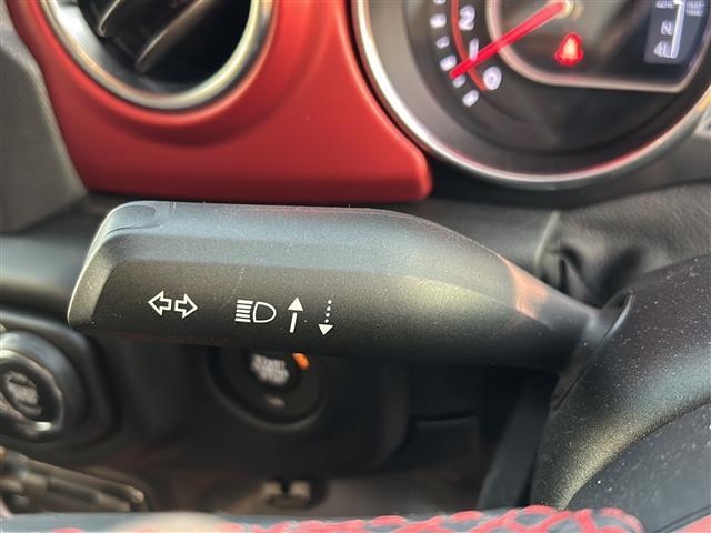 ジープ・ラングラーアンリミテッド ルビコン FOX足回り2インチリフトアップ USバンパー JAOSマフラー 社外17インチAW 純正ナビ 地デジTV リアモニター バックカメラ Bluetooth 社外デジタルインナーミラー ワンオーナー(14枚目)