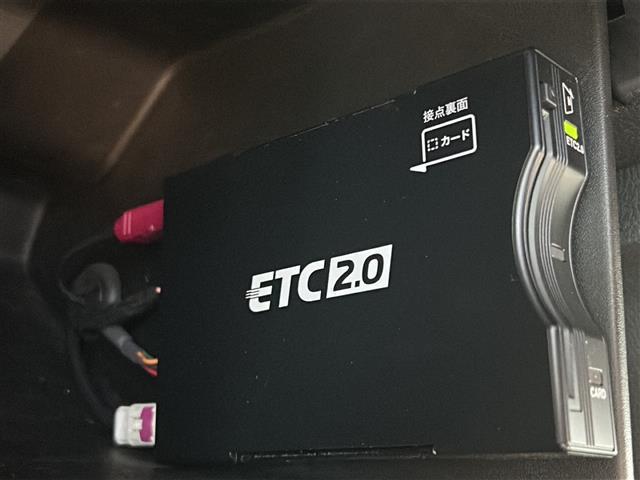 ジープ・ラングラーアンリミテッド ルビコン FOX足回り2インチリフトアップ USバンパー JAOSマフラー 社外17インチAW 純正ナビ 地デジTV リアモニター バックカメラ Bluetooth 社外デジタルインナーミラー ワンオーナー(17枚目)