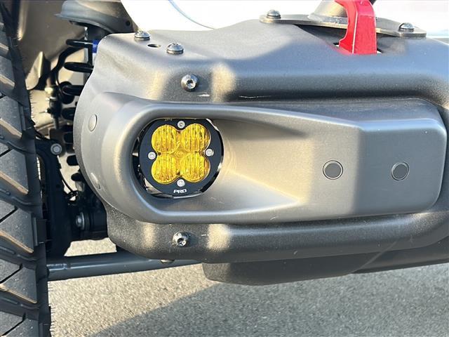 ジープ・ラングラーアンリミテッド ルビコン FOX足回り2インチリフトアップ USバンパー JAOSマフラー 社外17インチAW 純正ナビ 地デジTV リアモニター バックカメラ Bluetooth 社外デジタルインナーミラー ワンオーナー(28枚目)