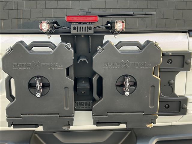 ジープ・ラングラーアンリミテッド ルビコン FOX足回り2インチリフトアップ USバンパー JAOSマフラー 社外17インチAW 純正ナビ 地デジTV リアモニター バックカメラ Bluetooth 社外デジタルインナーミラー ワンオーナー(30枚目)