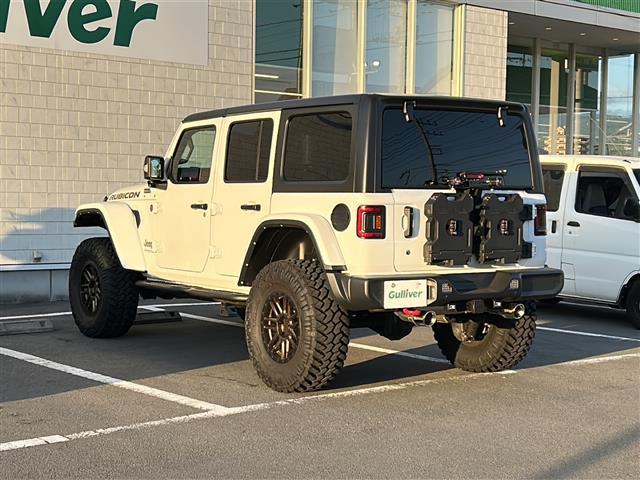 ジープ・ラングラーアンリミテッド ルビコン FOX足回り2インチリフトアップ USバンパー JAOSマフラー 社外17インチAW 純正ナビ 地デジTV リアモニター バックカメラ Bluetooth 社外デジタルインナーミラー ワンオーナー(34枚目)