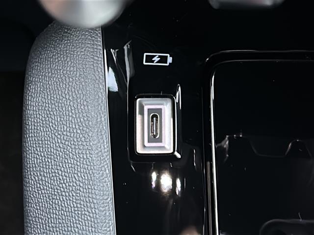 ２００８ シエロ　ブルーＨＤｉ　ブラインドスポットモニター　全周囲カメラ　ディスプレイオーディオ　アクティブセーフティブレーキ　ドライバーアテンションアラート　ドライブレコーダー　サンルーフ　ワンオーナー　保証書　取説　ＥＴＣ（11枚目）