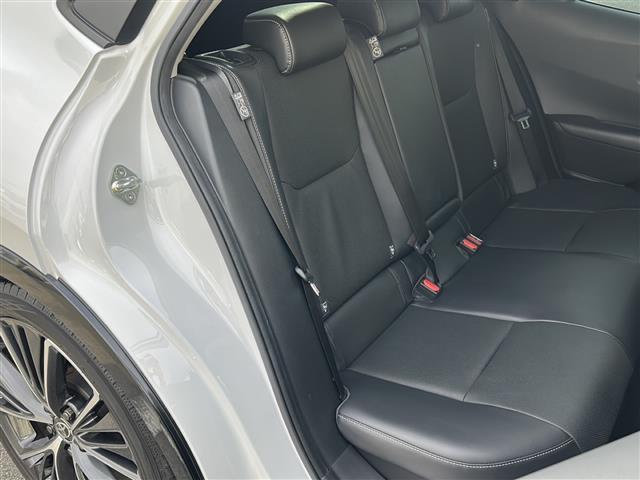 プリウス Z パノラマルーフ 12.3インチナビ 地デジTV セーフティセンス オートハイビーム デジタルインナーミラー パノラミックモニター ステアリングヒーター 合成レザーシート LEDヘッドライト ETC(26枚目)