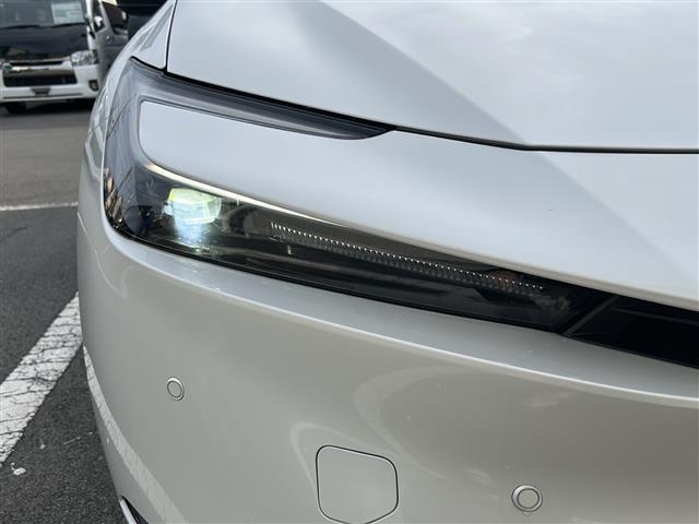 プリウス Z パノラマルーフ 12.3インチナビ 地デジTV セーフティセンス オートハイビーム デジタルインナーミラー パノラミックモニター ステアリングヒーター 合成レザーシート LEDヘッドライト ETC(30枚目)