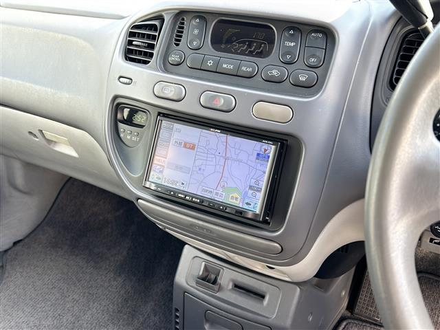 デリカスペースギア エクシード　社外ナビ　ＥＴＣ　Ａ／ＴＭＯＤＥ　サンルーフ　４ＷＤ　純正１５インチアルミ（5枚目）