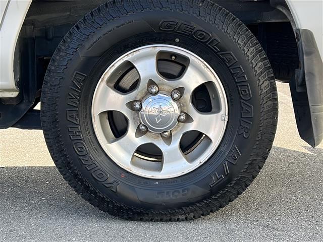 デリカスペースギア エクシード　社外ナビ　ＥＴＣ　Ａ／ＴＭＯＤＥ　サンルーフ　４ＷＤ　純正１５インチアルミ（23枚目）