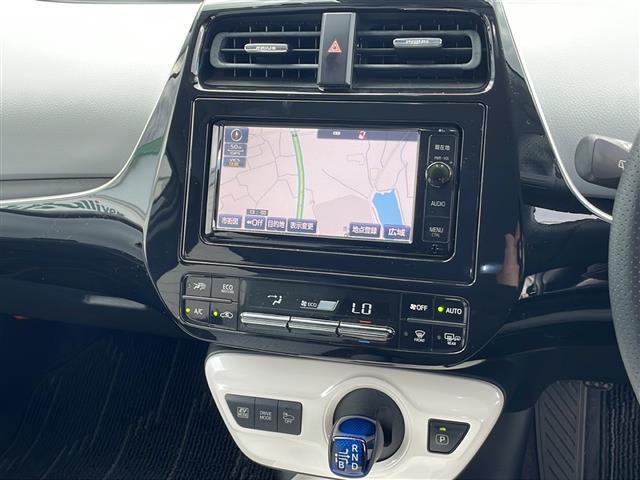 プリウス Ａ　社外エアロ　純正ナビ　地デジＴＶ　ヘッドアップディスプレイ　バックカメラ　セーフティセンス　オートハイビーム　パーキングアシスト　ビルトインＥＴＣ　ＬＥＤヘッドライト　スマートキー（7枚目）