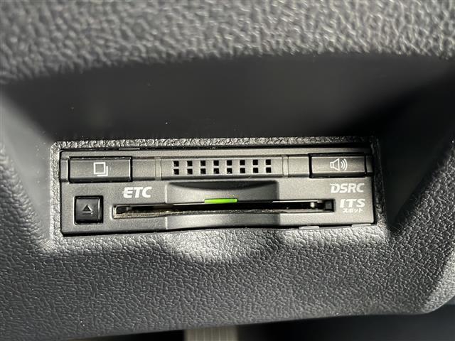 プリウス Ａ　社外エアロ　純正ナビ　地デジＴＶ　ヘッドアップディスプレイ　バックカメラ　セーフティセンス　オートハイビーム　パーキングアシスト　ビルトインＥＴＣ　ＬＥＤヘッドライト　スマートキー（16枚目）