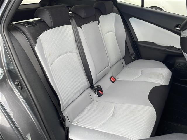 プリウス Ａ　社外エアロ　純正ナビ　地デジＴＶ　ヘッドアップディスプレイ　バックカメラ　セーフティセンス　オートハイビーム　パーキングアシスト　ビルトインＥＴＣ　ＬＥＤヘッドライト　スマートキー（23枚目）