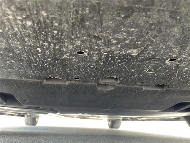 プリウス Ａ　社外エアロ　純正ナビ　地デジＴＶ　ヘッドアップディスプレイ　バックカメラ　セーフティセンス　オートハイビーム　パーキングアシスト　ビルトインＥＴＣ　ＬＥＤヘッドライト　スマートキー（36枚目）