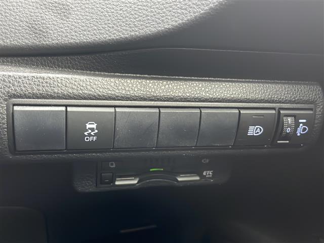 カローラスポーツ ハイブリッドG 純正ナビ 地デジTV CD DVD Bluetooth セーフティセンス オートハイビーム バックカメラ ETC レーダークルーズコントロール LEDヘッドライト スマートキー(20枚目)
