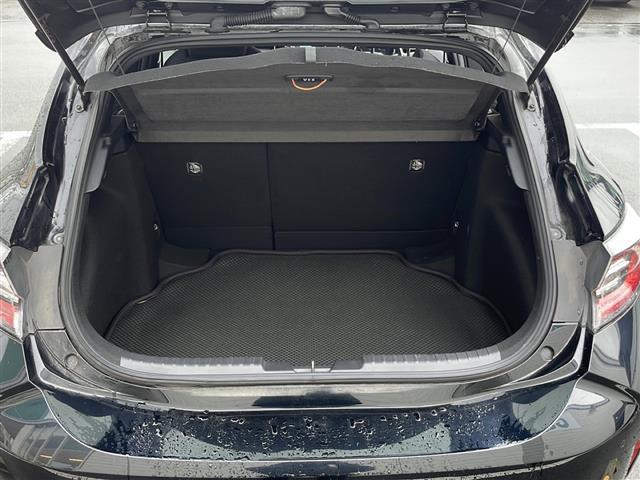 カローラスポーツ ハイブリッドG 純正ナビ 地デジTV CD DVD Bluetooth セーフティセンス オートハイビーム バックカメラ ETC レーダークルーズコントロール LEDヘッドライト スマートキー(23枚目)