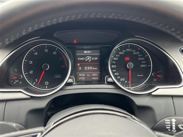 A5スポーツバック 2.0TFSIクワトロ 純正ナビ 本革シート スペアキー ETC 純正18インチアルミ(3枚目)