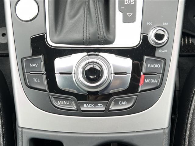 A5スポーツバック 2.0TFSIクワトロ 純正ナビ 本革シート スペアキー ETC 純正18インチアルミ(8枚目)