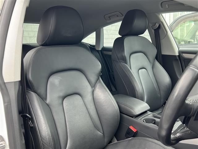 A5スポーツバック 2.0TFSIクワトロ 純正ナビ 本革シート スペアキー ETC 純正18インチアルミ(11枚目)