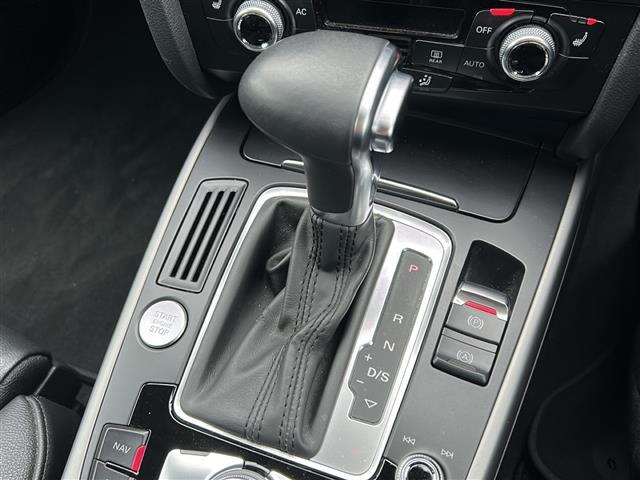 A5スポーツバック 2.0TFSIクワトロ 純正ナビ 本革シート スペアキー ETC 純正18インチアルミ(21枚目)