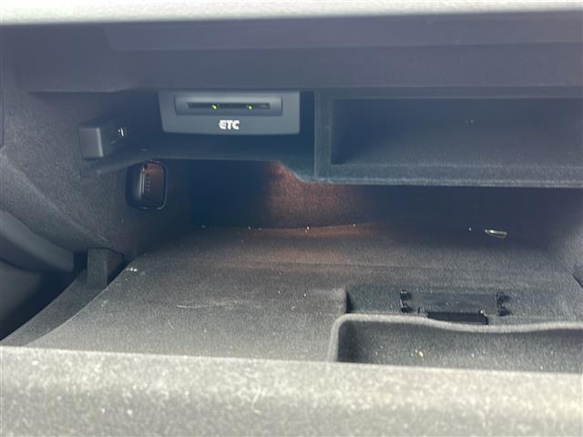 A5スポーツバック 2.0TFSIクワトロ 純正ナビ 本革シート スペアキー ETC 純正18インチアルミ(32枚目)